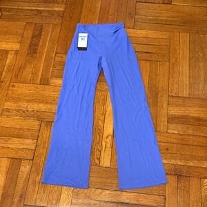 Nike Zenvy Women’s Cut Out Flare Leggings